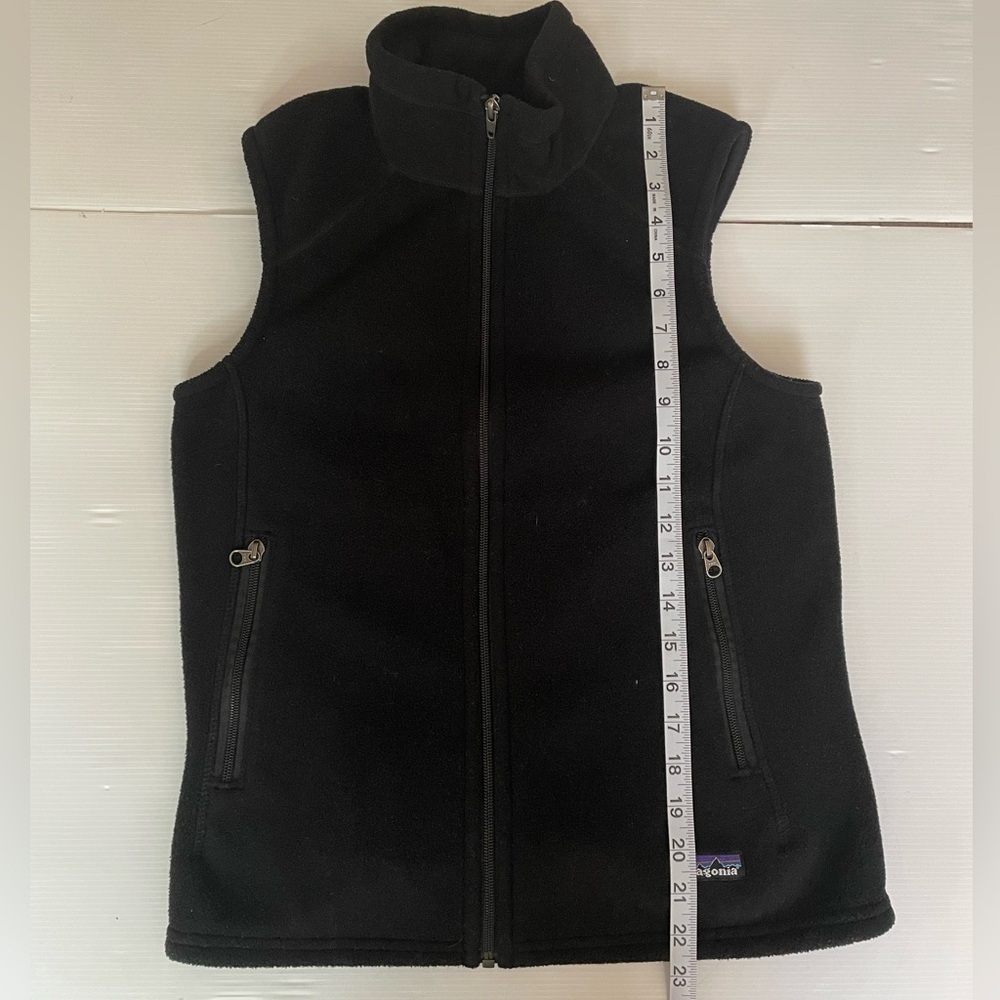 Patagonia Synchilla Black Full Zip Fleece Vest size small Women’s - Picture 7 of 7